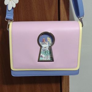 Loungefly Alice in wonderland keyhole purse new